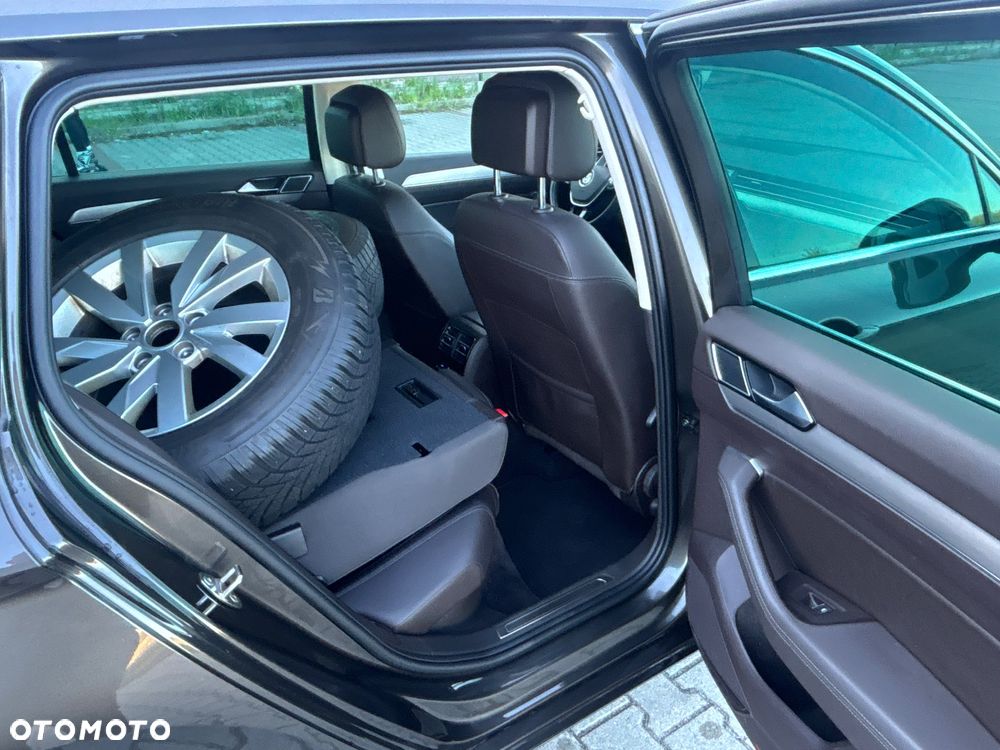 Volkswagen Passat 2.0 TDI BMT Highline - 31