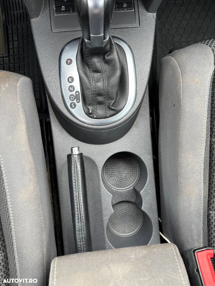 Volkswagen Touran 2.0 TDI DSG Comfortline - 12