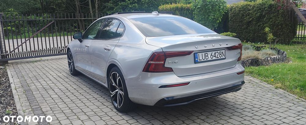 Volvo S60 B5 B AWD Plus Dark - 6