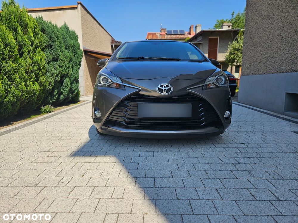 Toyota Yaris 1.5 Premium - 1