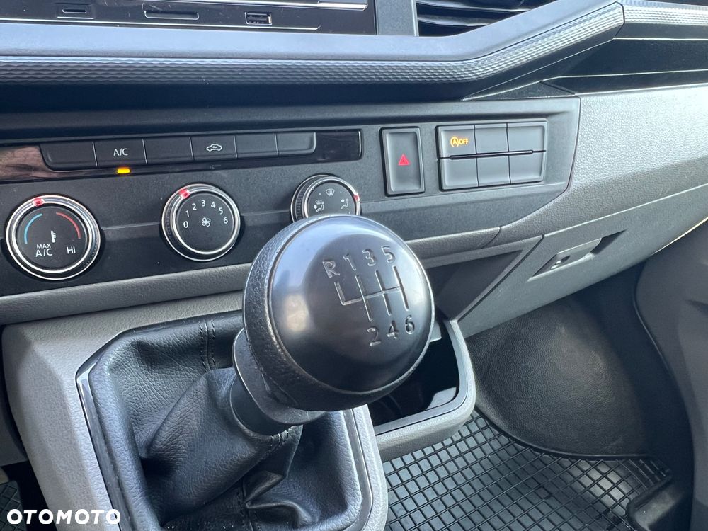 Volkswagen Transporter T6.1 - 27