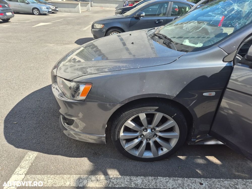 Mitsubishi Lancer 2.0 DI-D Intense - 2