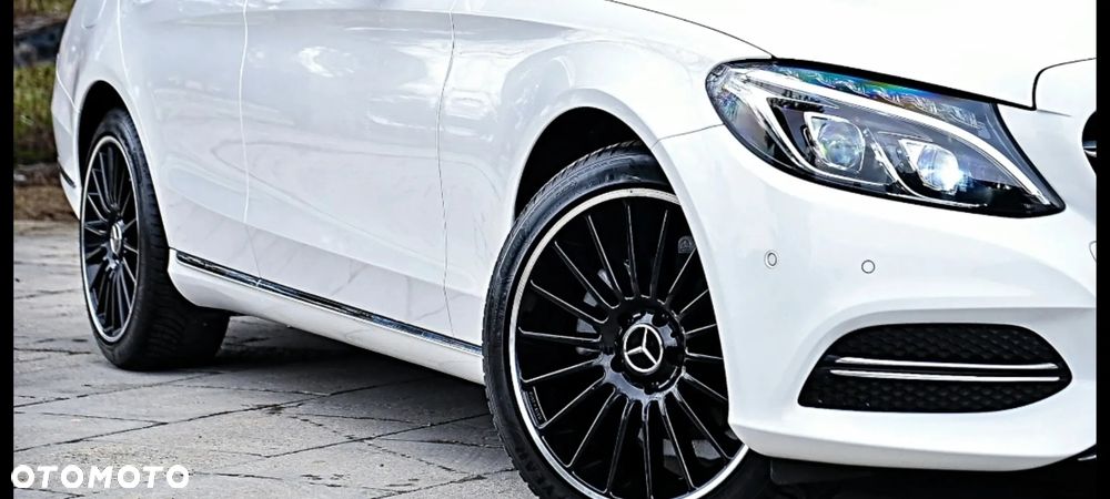 Mercedes-Benz Klasa C 180 CGI BlueEff Avantgarde - 5