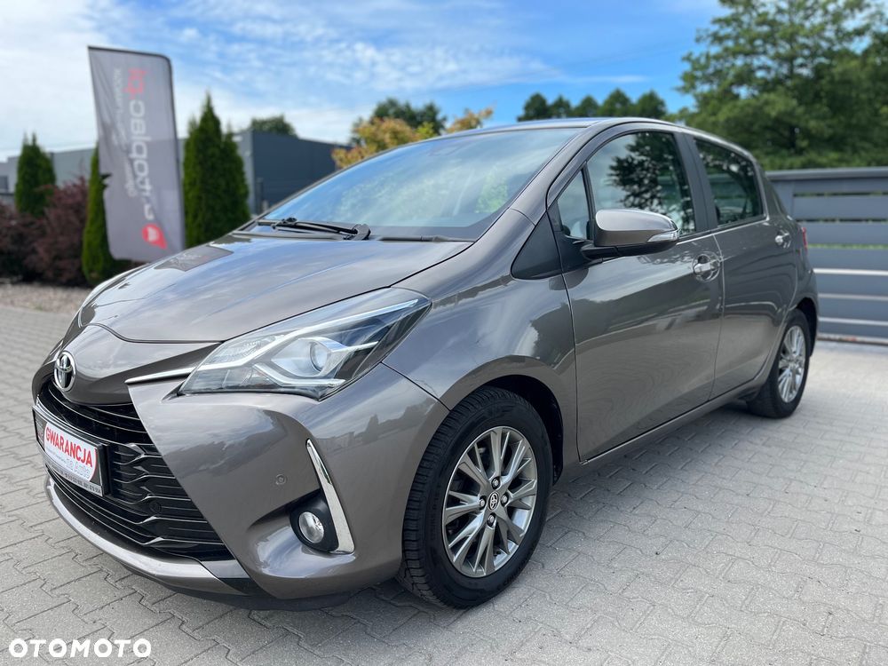 Toyota Yaris 1.5 Premium - 3