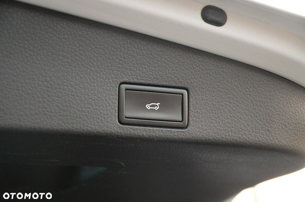 Volkswagen Touareg - 33