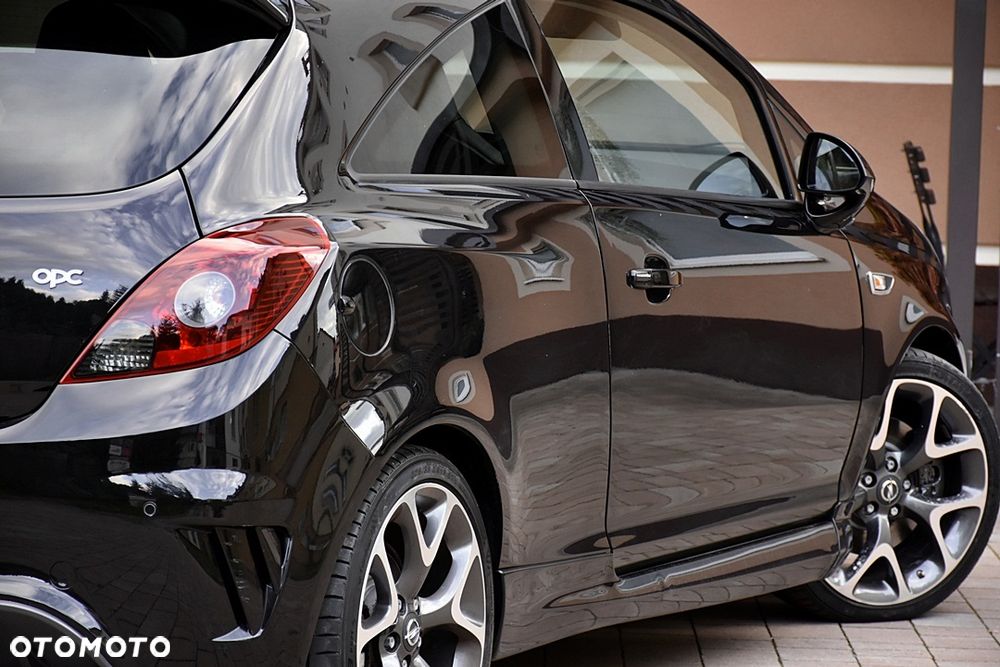 Opel Corsa 1.6 Turbo OPC - 11