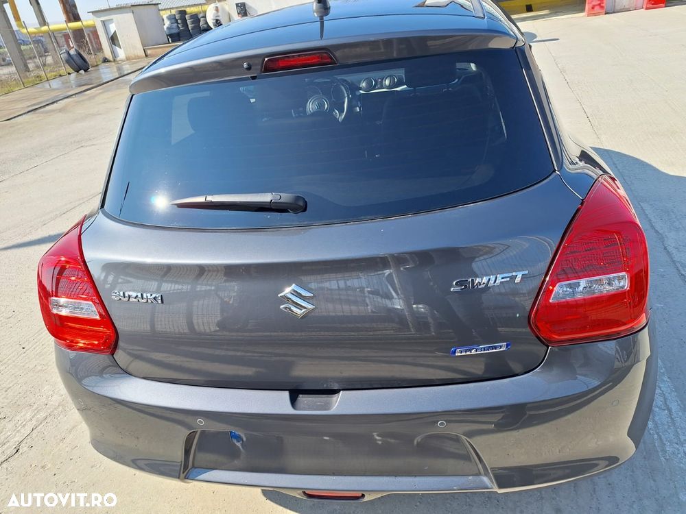 Suzuki Swift 1.2 Dualjet 12V CVT MHEV Passion - 3
