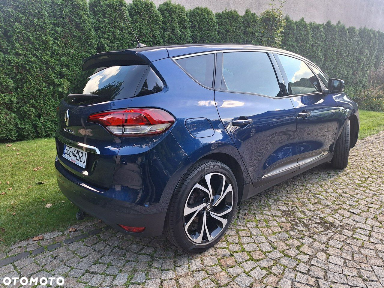 Renault Scenic ENERGY TCe 130 BOSE EDITION - 4