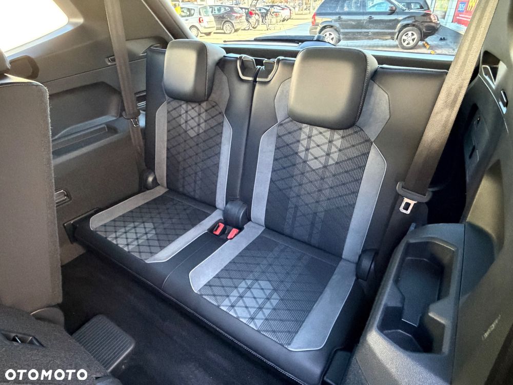 Volkswagen Tiguan Allspace 2.0 TDI 4Mot R-Line DSG - 19