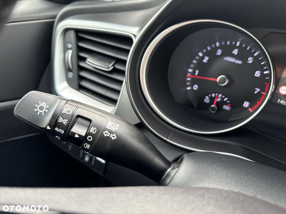 Kia XCeed 1.5 T-GDI M - 19