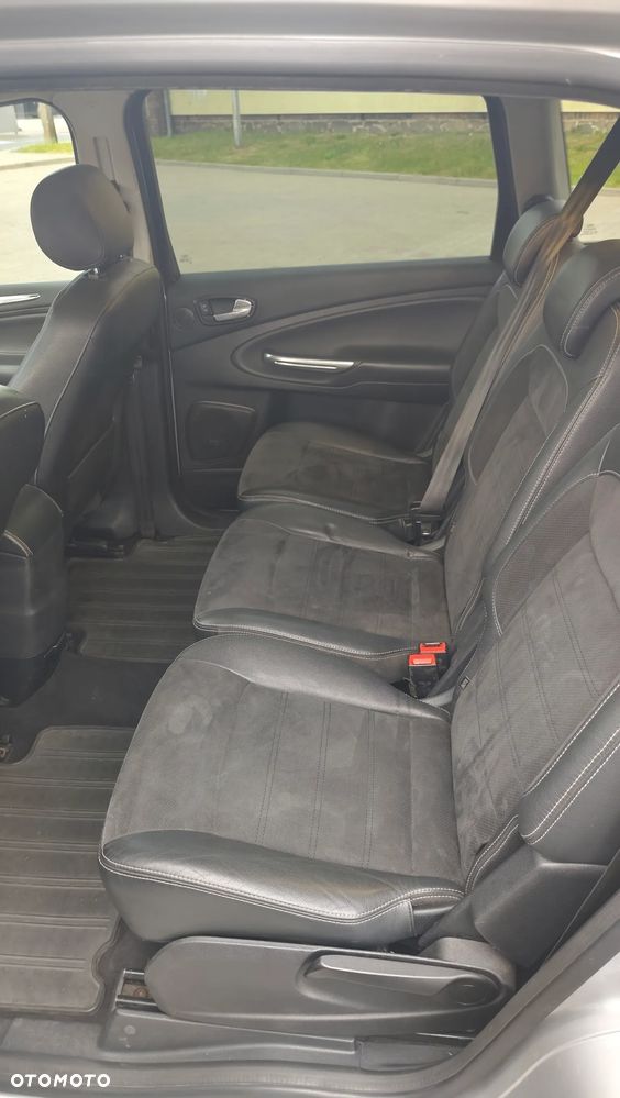 Ford S-Max - 10