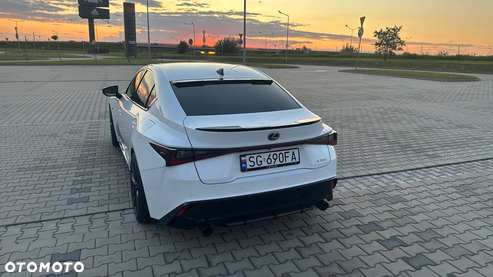 Lexus IS - 13