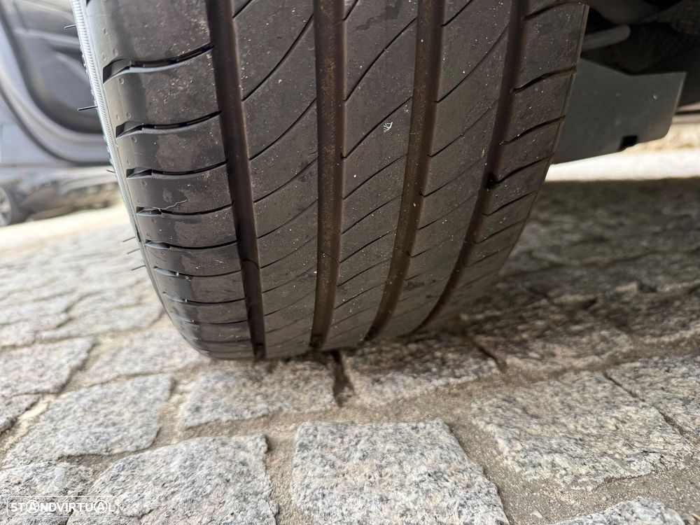 Peugeot 308 SW 1.6 Hybrid Allure Pack e-EAT8 - 22