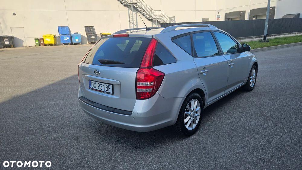 Kia Ceed - 15