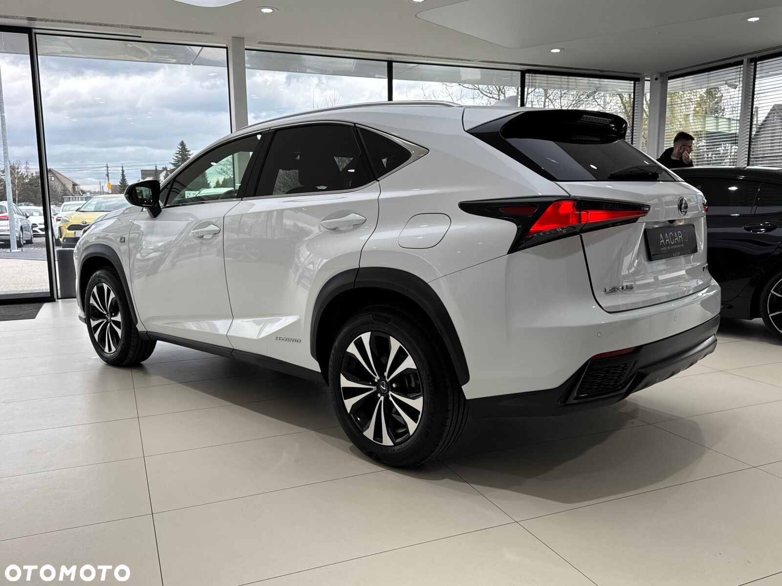 Lexus NX - 3
