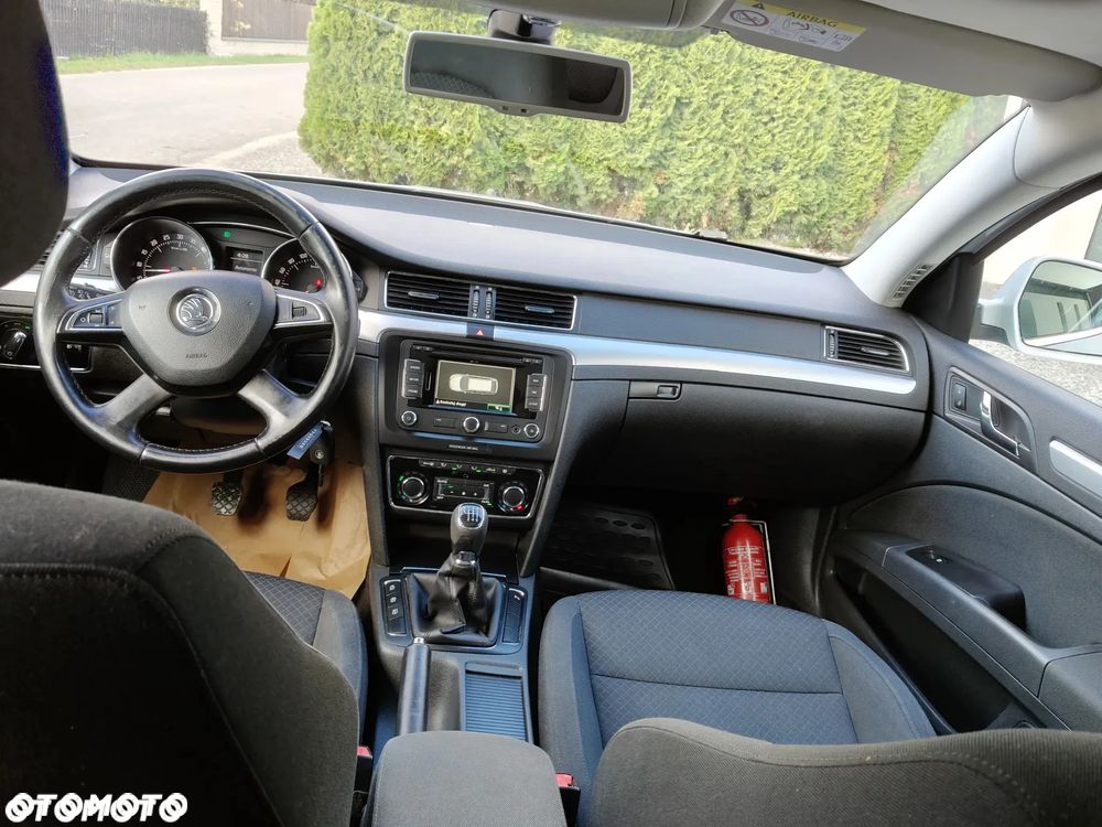 Skoda Superb 1.6 TDI Ambition - 8