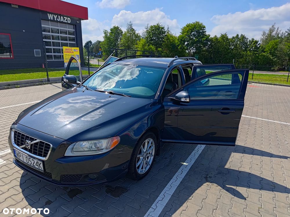 Volvo V70 2.0 Momentum - 17