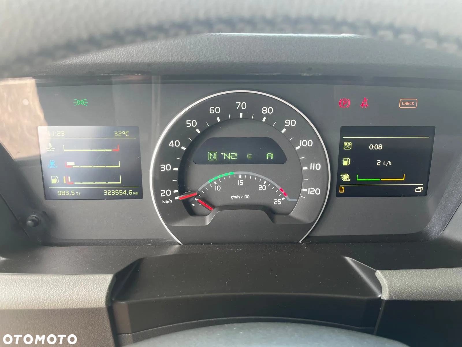 Volvo FH500 / 2021 / NISKI PRZEB / LEKKI 7000 kg / SPROWADZONY Z NIEMIEC - 28