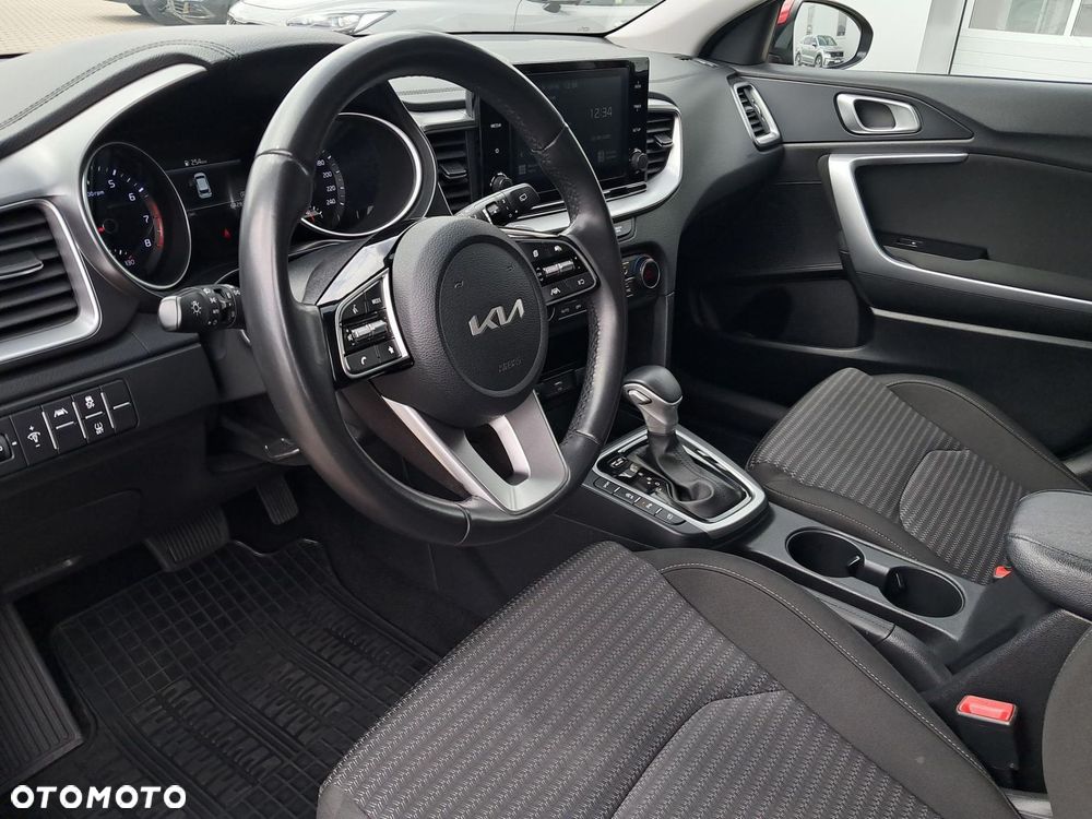 Kia Ceed 1.5 T-GDI M DCT - 9