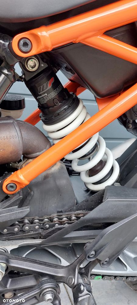 KTM Duke - 17