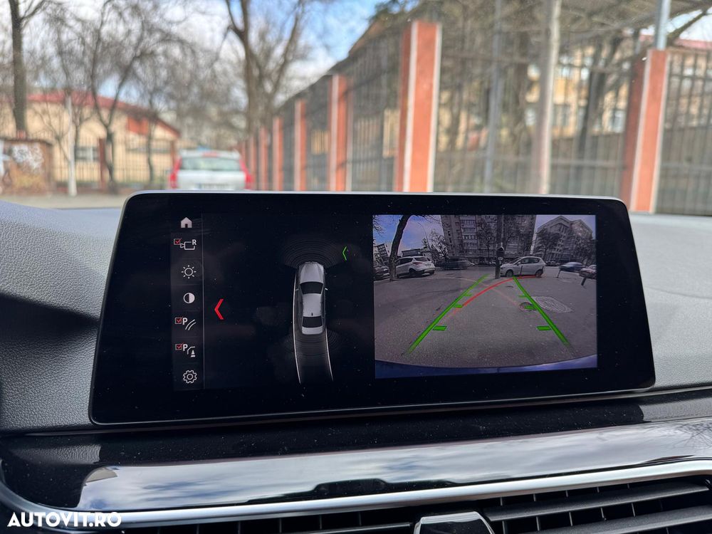 BMW Seria 5 520d xDrive AT - 2