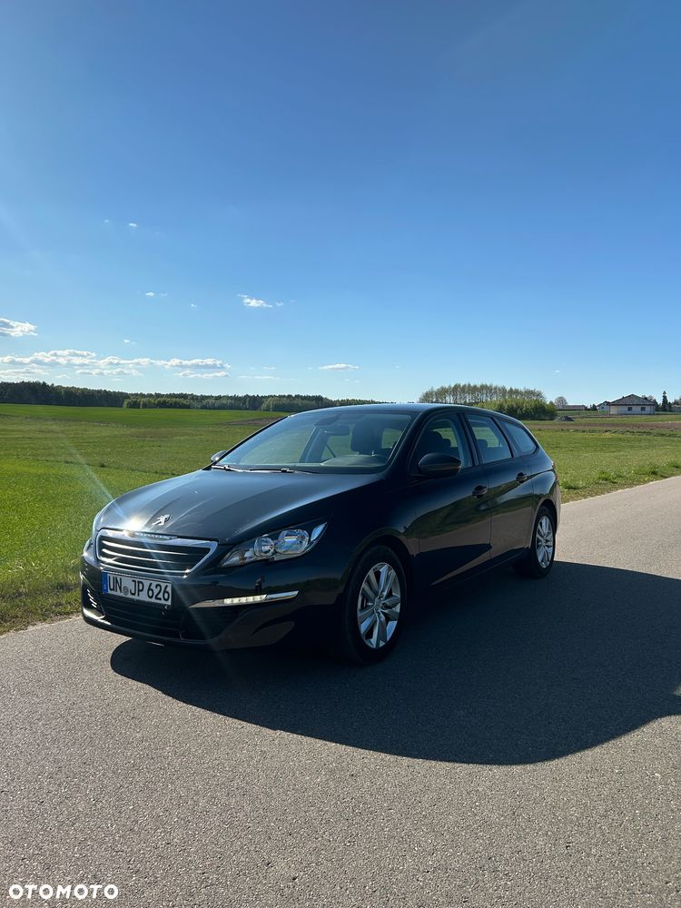 Peugeot 308 - 8