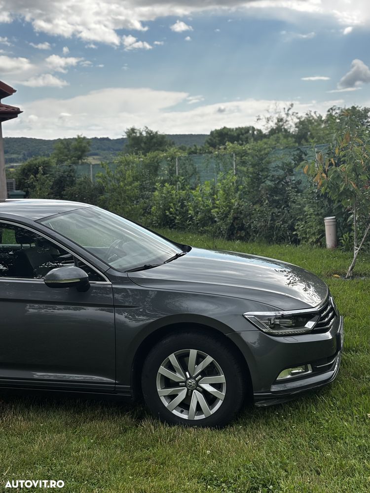Volkswagen Passat 2.0 TDI Comfortline - 10