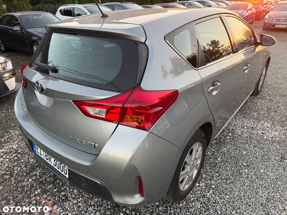 Toyota Auris 1.8 HSD Luna - 12