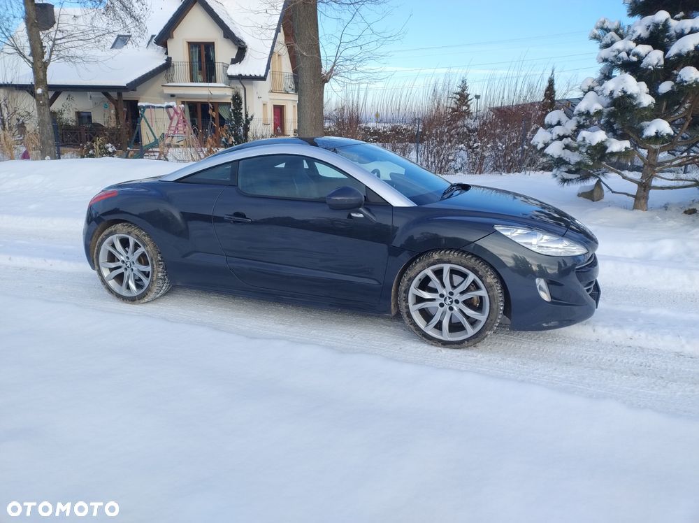 Peugeot RCZ - 8