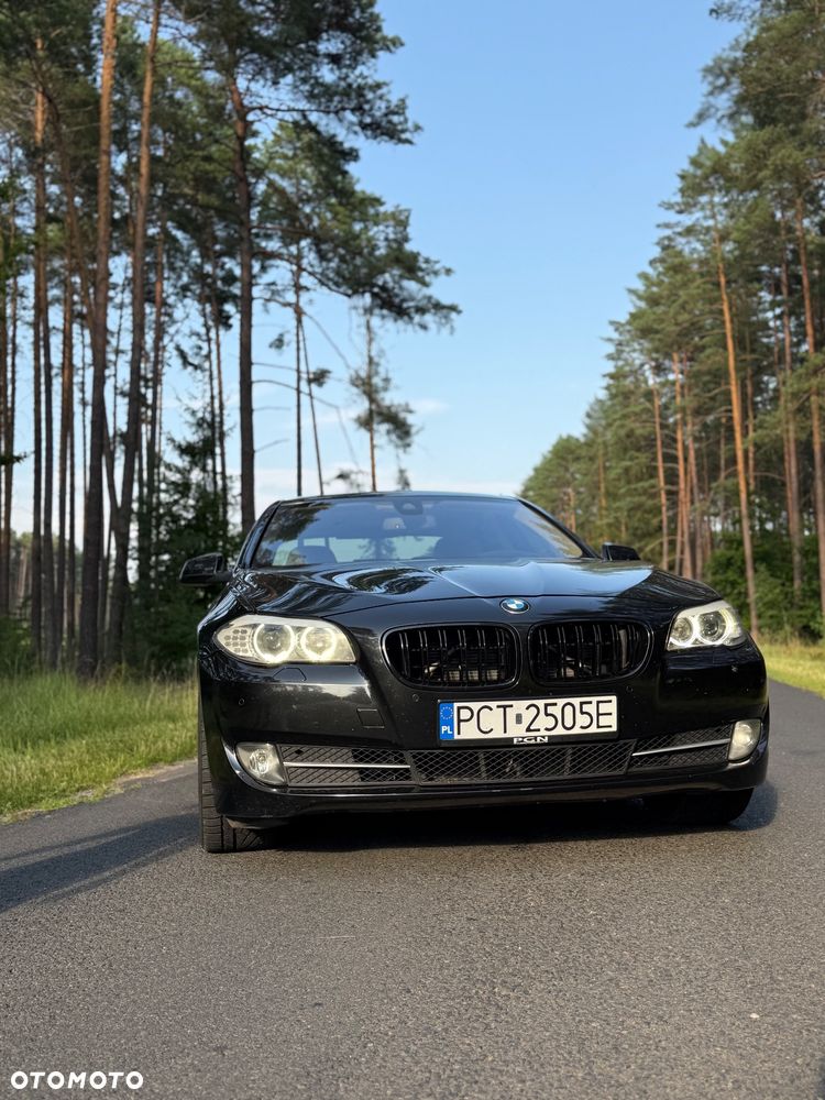 BMW Seria 5 525d xDrive - 7