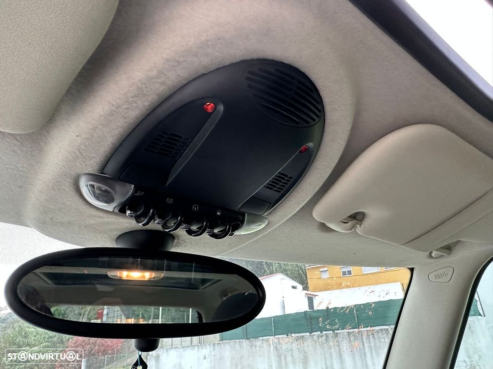 MINI 3 Portas Cooper D - 2