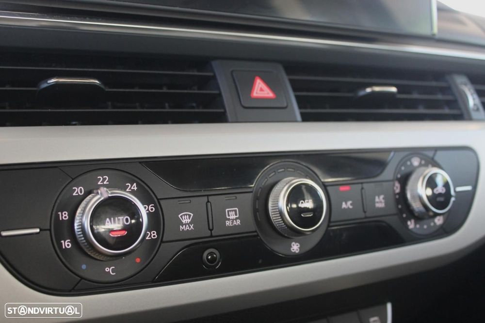 Audi A4 Avant 30 TDI Advanced S tronic - 25