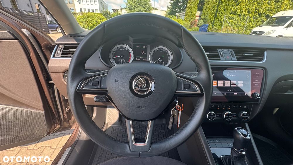 Skoda Octavia 1.8 TSI DSG L&K - 35
