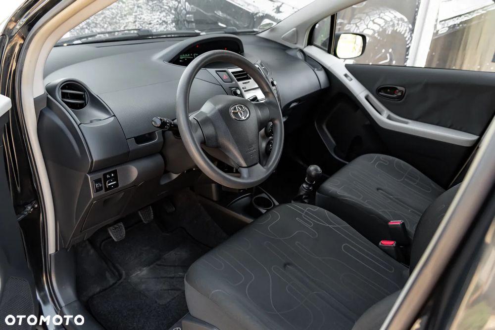 Toyota Yaris 1.33 VVT-i Executive - 15