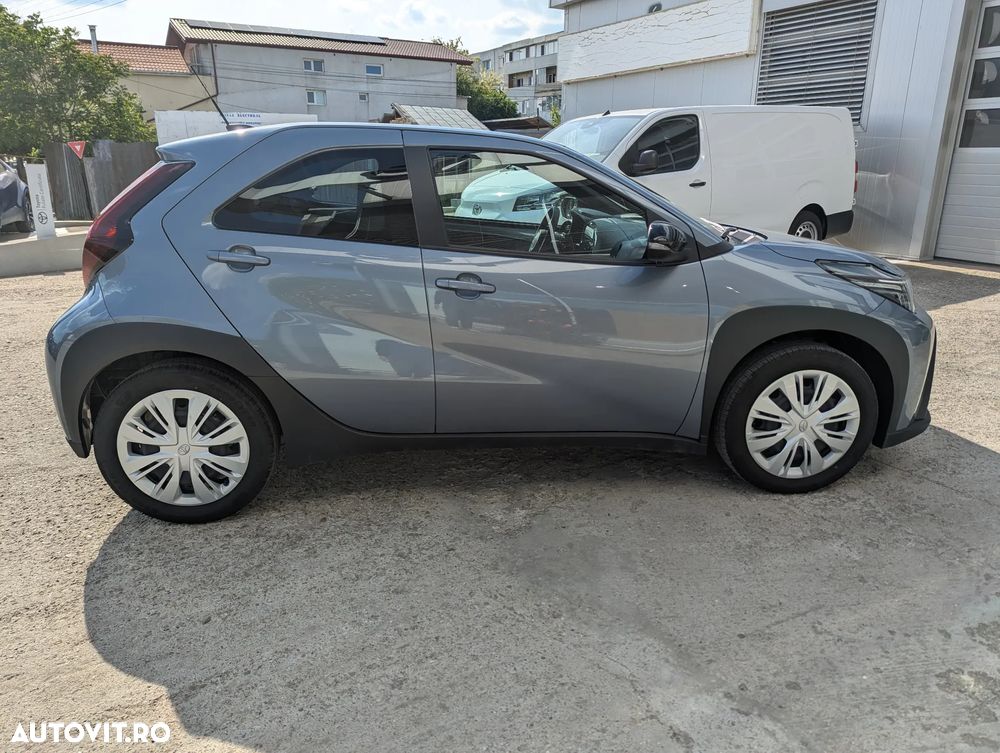 Toyota Aygo X 1.5l HEV 116CP Active - 9