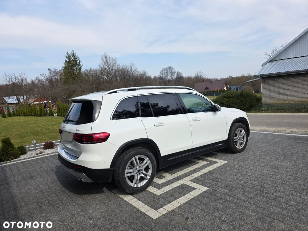 Mercedes-Benz GLB 250 4-Matic 8G-DCT - 4