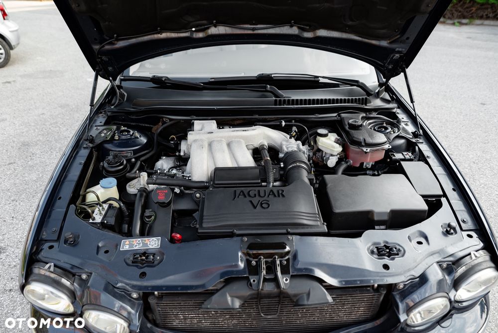 Jaguar X-Type 2.5 V6 4x4 Executive - 36