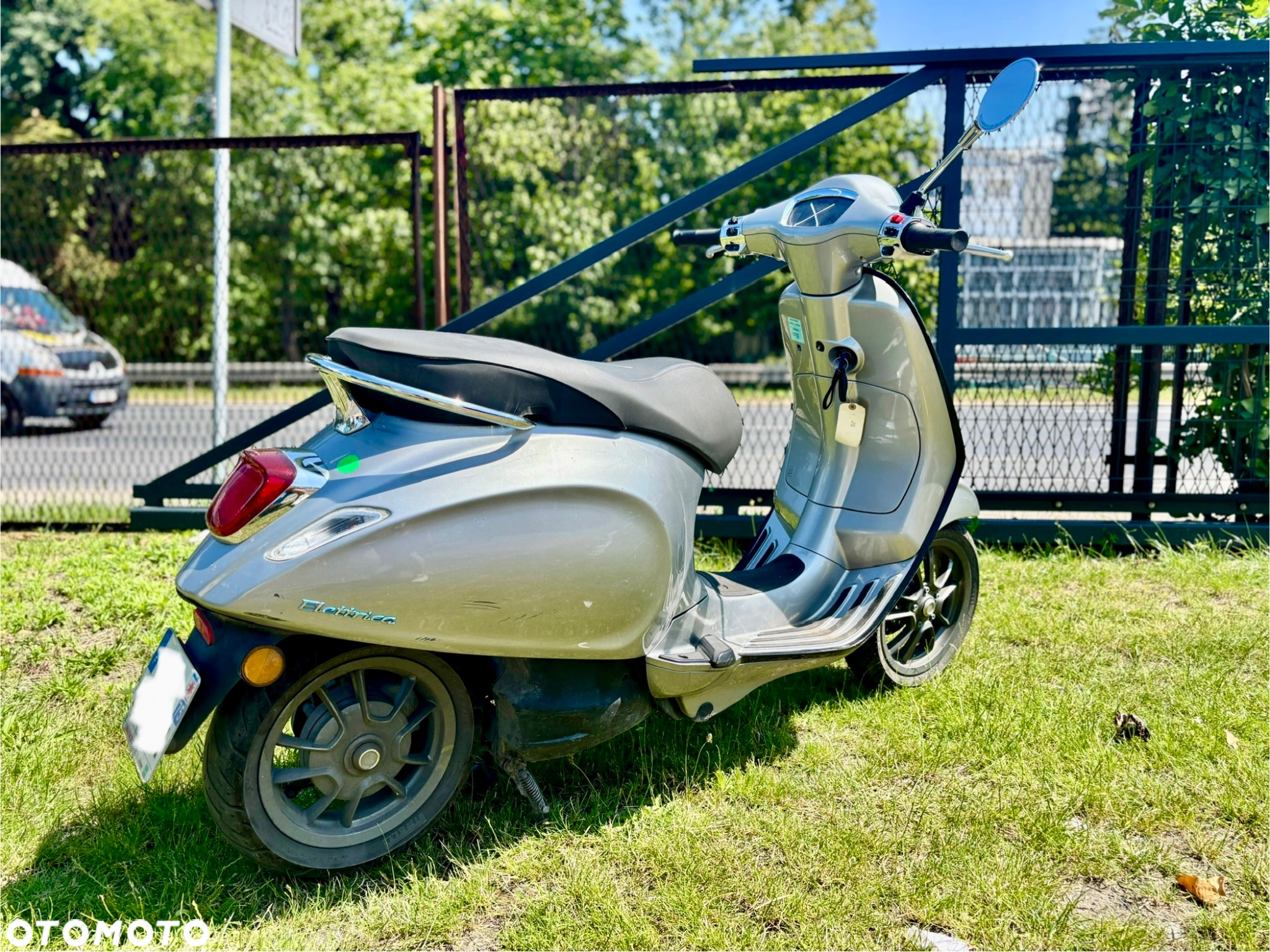 Piaggio Vespa - 4