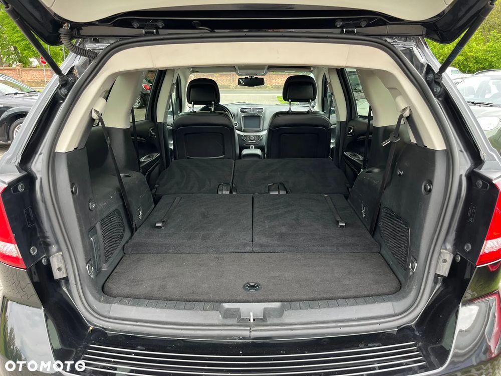 Fiat Freemont 2.0 Multijet 16V DPF Automatik Allrad Lounge - 19