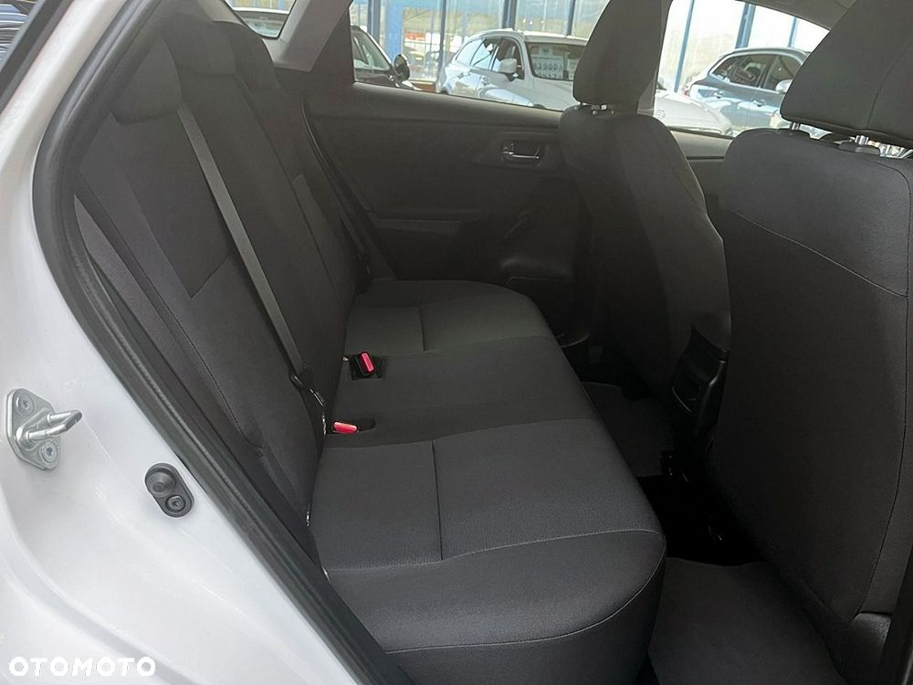 Toyota Auris - 13