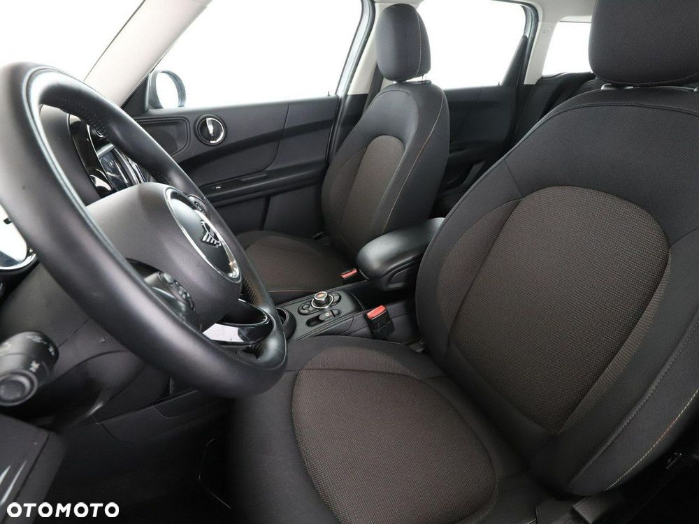 MINI Countryman One D - 13