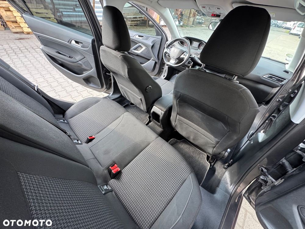 Peugeot 308 - 10