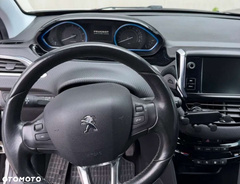 Peugeot 2008 - 6