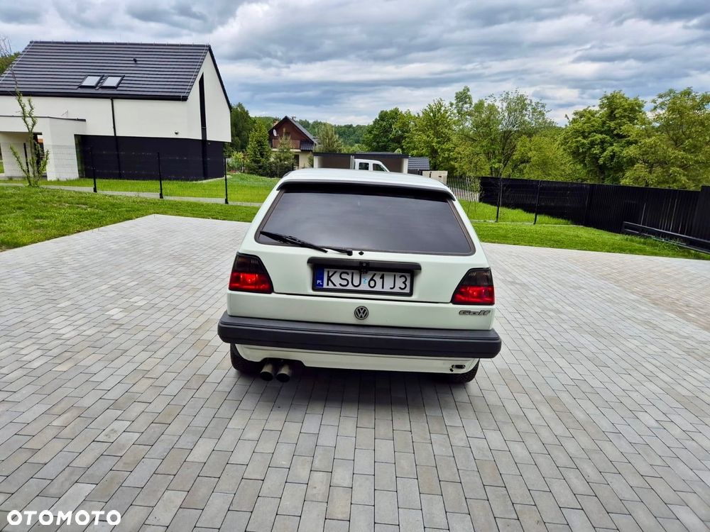 Volkswagen Golf 1.8 GTI 16V - 8