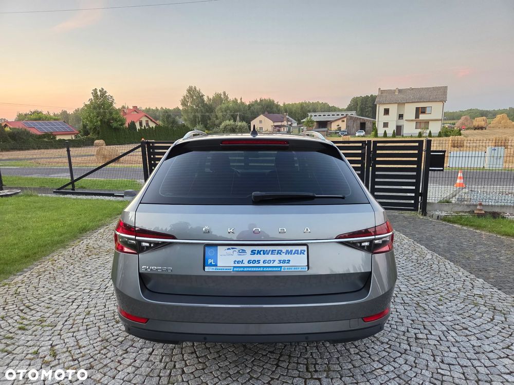 Skoda Superb 2.0 TDI SCR Ambition DSG - 9