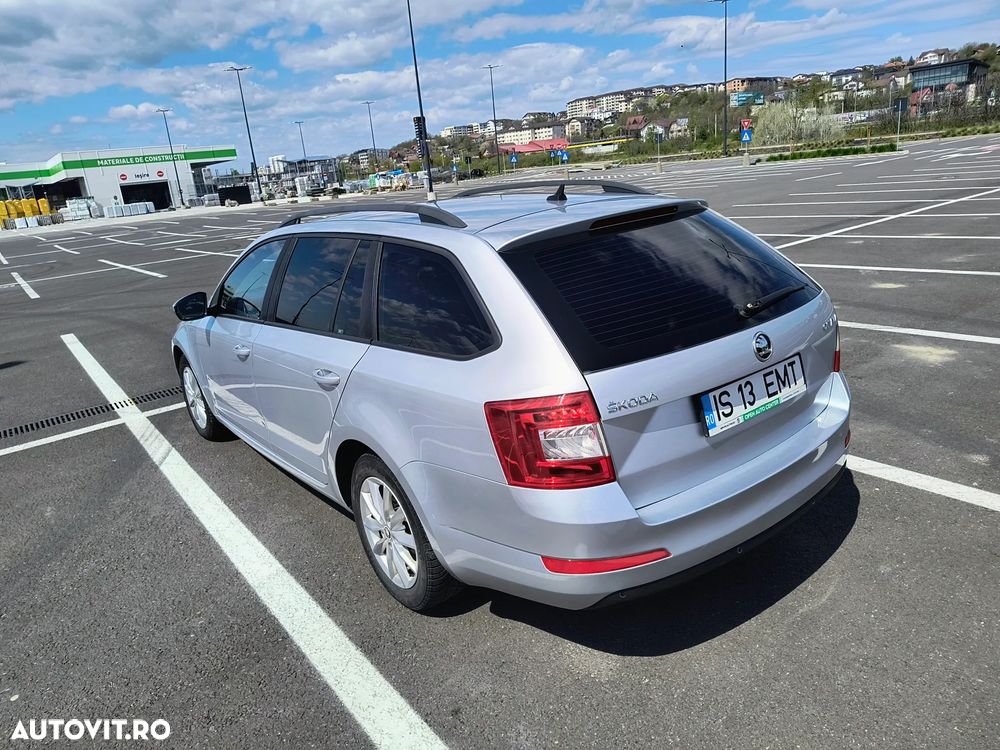 Skoda Octavia 2.0 TDI DSG Style - 5