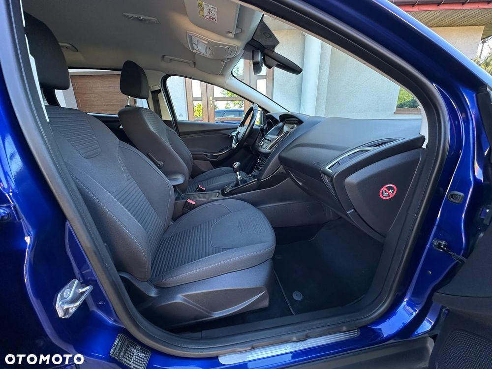 Ford Focus SW 1.5 EcoBoost S&S Sport - 20