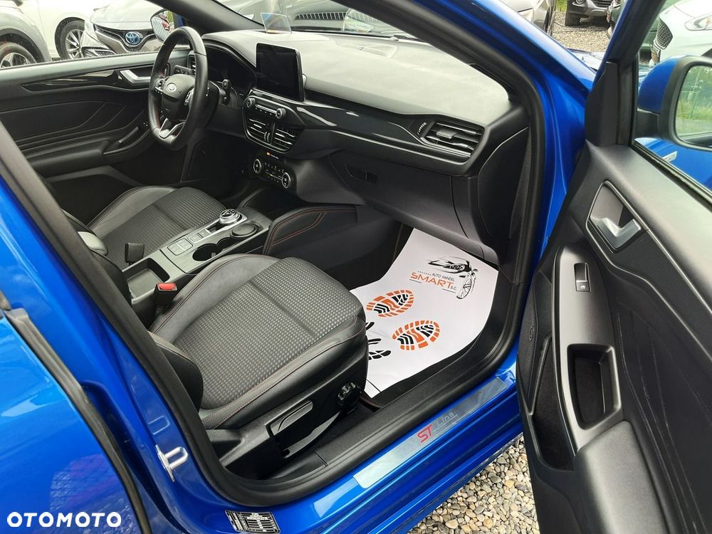 Ford Focus - 10