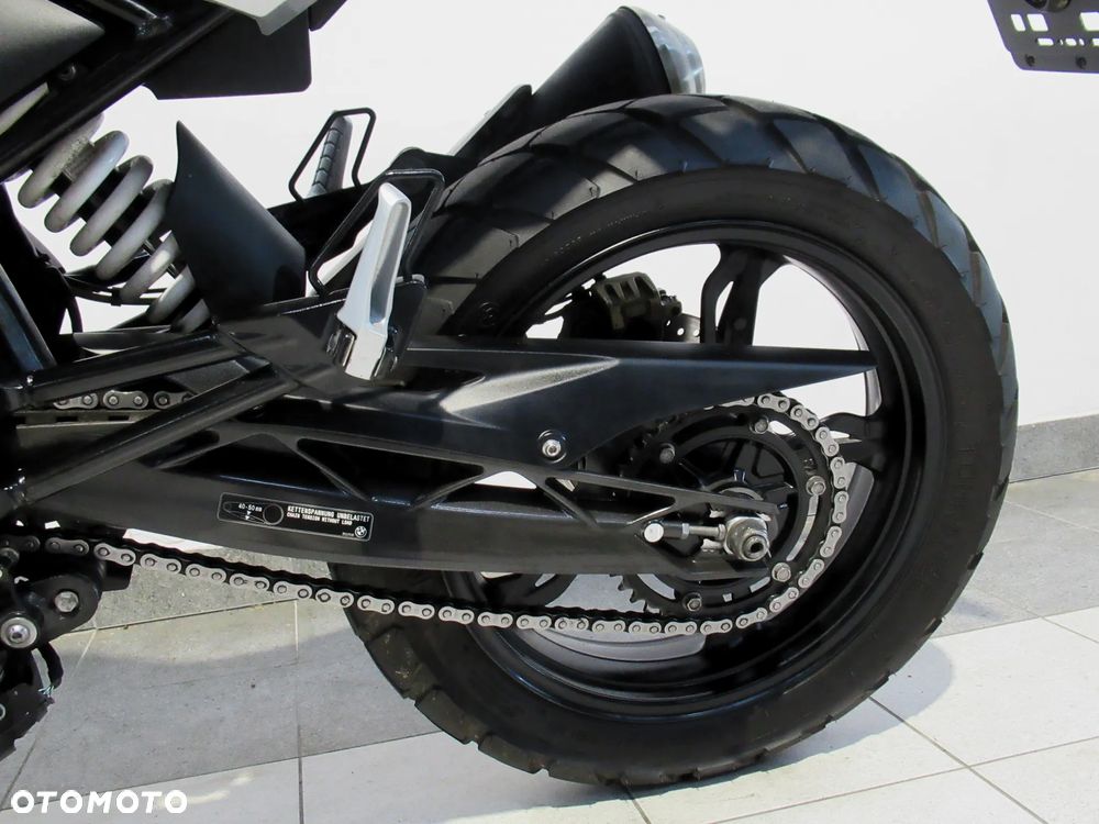 BMW G - 21
