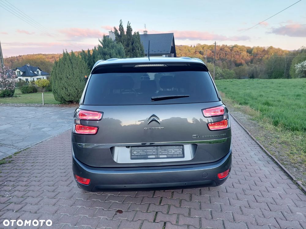 Citroën C4 SpaceTourer 1.6 PureTech Shine S&S EAT8 - 29